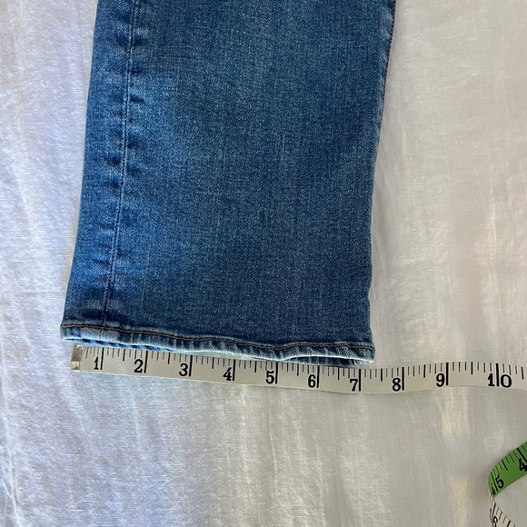 Driftwood Embroidered Jeans, Audrey Classic Fit Size 30 - Picture 10 of 13